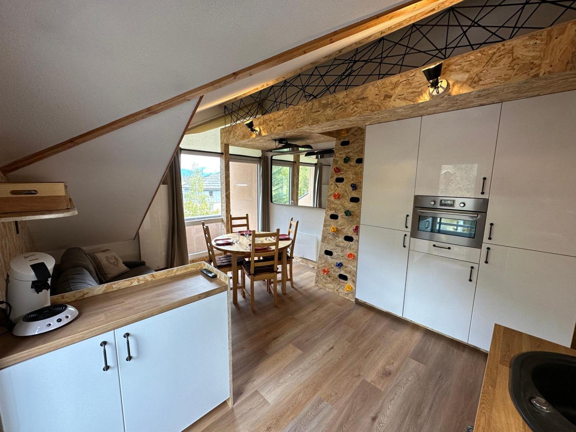Snowood Serre Chevalier: Mountain Retreat For 5-7, Near Pontillas Lift *