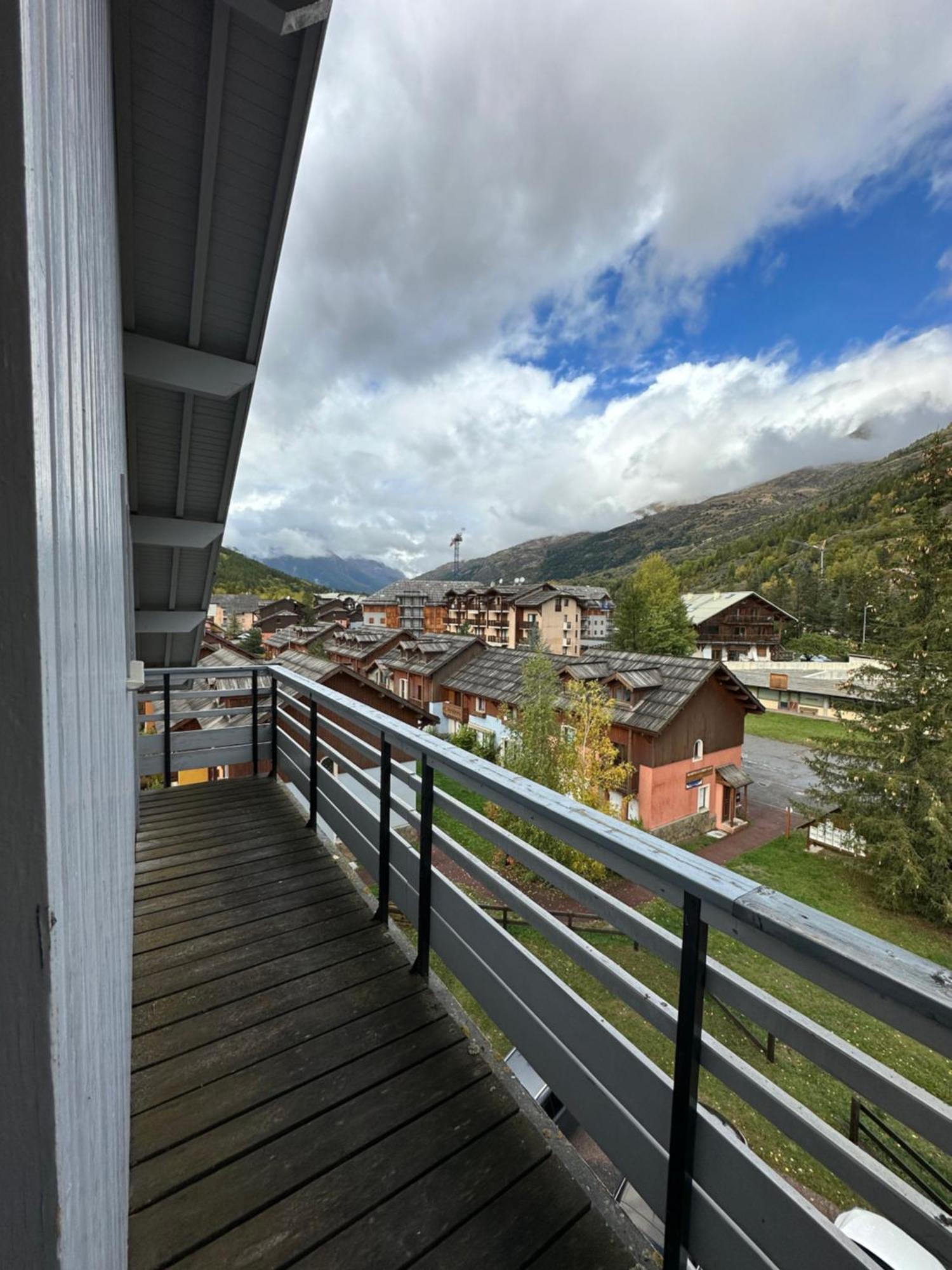 Snowood Serre Chevalier: Mountain Retreat For 5-7, Near Pontillas Lift