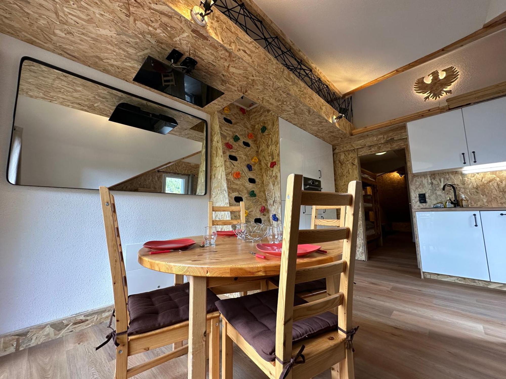 Snowood Serre Chevalier: Mountain Retreat For 5-7, Near Pontillas Lift